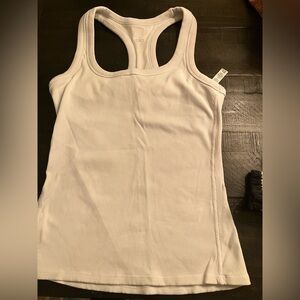 ALO - Tank - Built In Bra